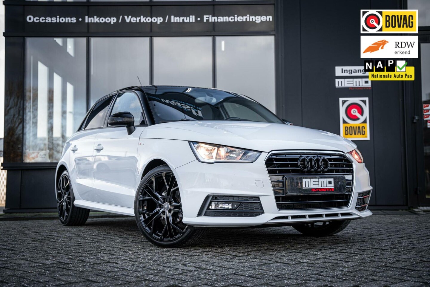 Audi A1 Sportback - 1.0 TFSI S-LINE*AUTOMAAT*NAVI*18''LM*NAP* - AutoWereld.nl