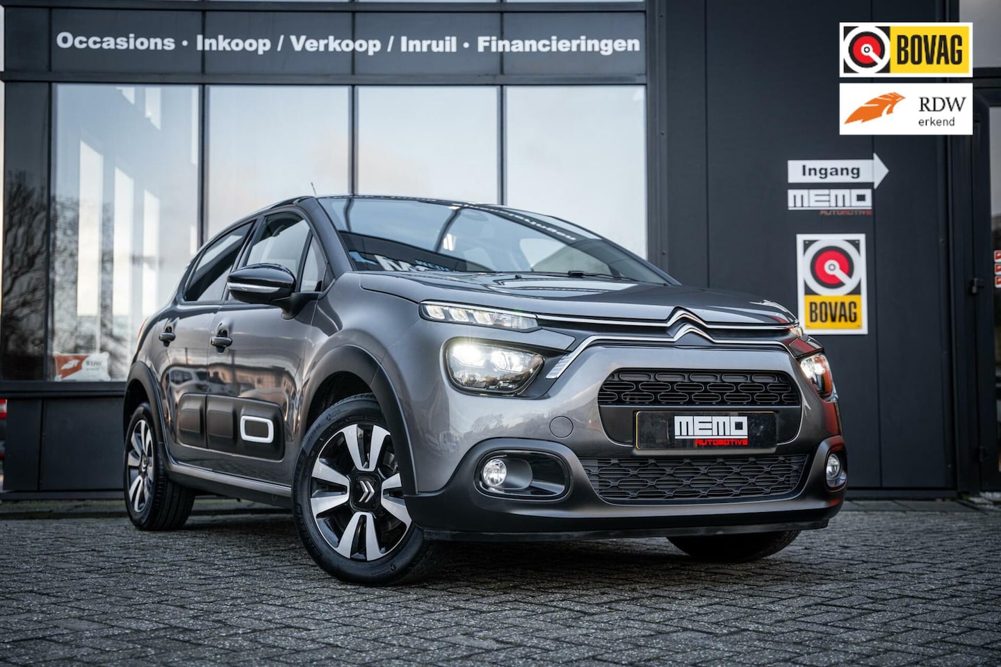 Citroën C3 - 1.2 PureTech Shine*NAVI*CARPLAY*LED*CLIMA*PDC* - AutoWereld.nl