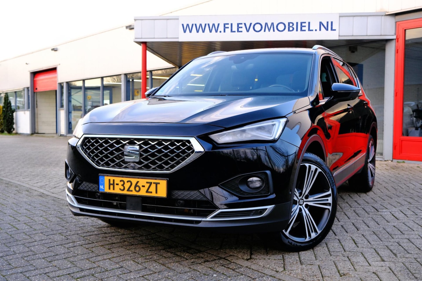 Seat Tarraco - 1.5 TSI 150pk Xcellence Aut. Pano|Half Leder|Navi|Cam|Adapt.Cruise|Apple CarPlay - AutoWereld.nl