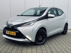 Toyota Aygo - 1.0 VVT-i x-play, airco, camera, bluetooth