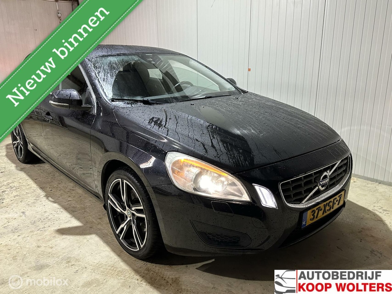 Volvo V60 - 2.0 D4 Momentum 2.0 D4 Momentum - AutoWereld.nl