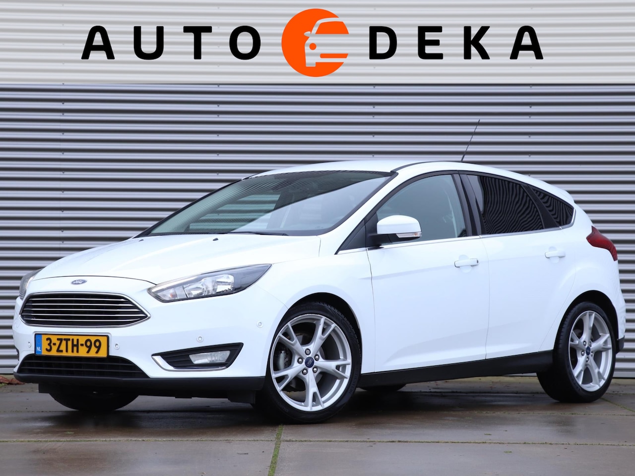 Ford Focus - 1.0 Titanium Edition *Dealeronderh.*Navigatie*Parkeersens.* - AutoWereld.nl