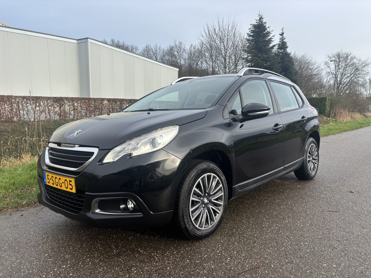 Peugeot 2008 - 1.2 VTi Blue Lease / AIRCO / NAVI / CRUISE / 150dkm! NAP! - AutoWereld.nl