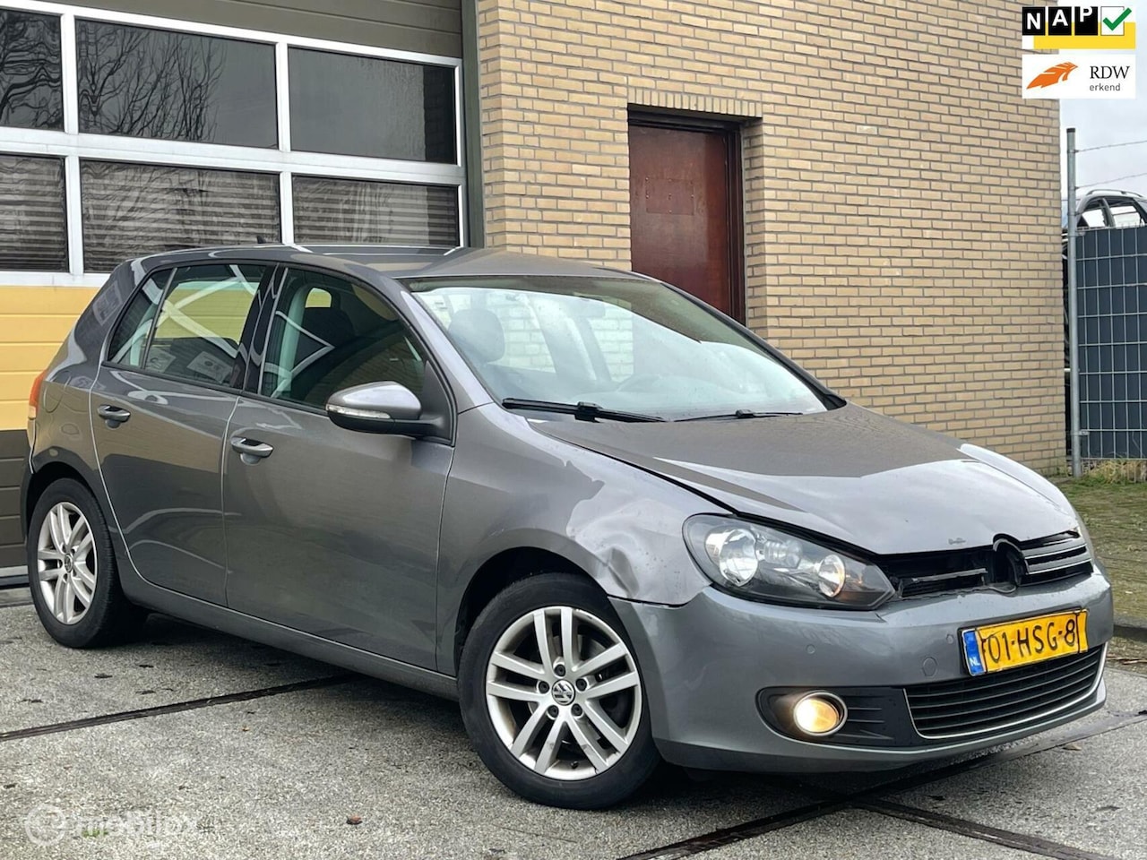 Volkswagen Golf - 1.4 TSI Highline Rijbare schade - AutoWereld.nl