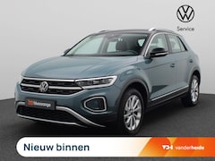 Volkswagen T-Roc - 1.5 TSI Style 150PK DSG Adaptieve Cruise, Keyless, Navi, Achteruitrijcamera, Stoelverwarmi