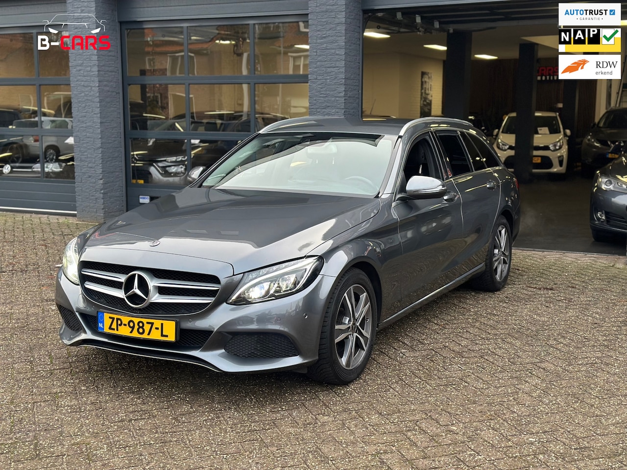 Mercedes-Benz C-klasse Estate - 200 Premium Plus LINEASS|CRUISEC|CAMERA|NaVI|TRKHAAK|NAP!! - AutoWereld.nl