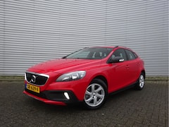 Volvo V40 Cross Country - 2.0 D2 Kinetic AUTOMAAT 1e Eigenaar / Automaat / Climate / Navi / Parkeers. / Lm velgen