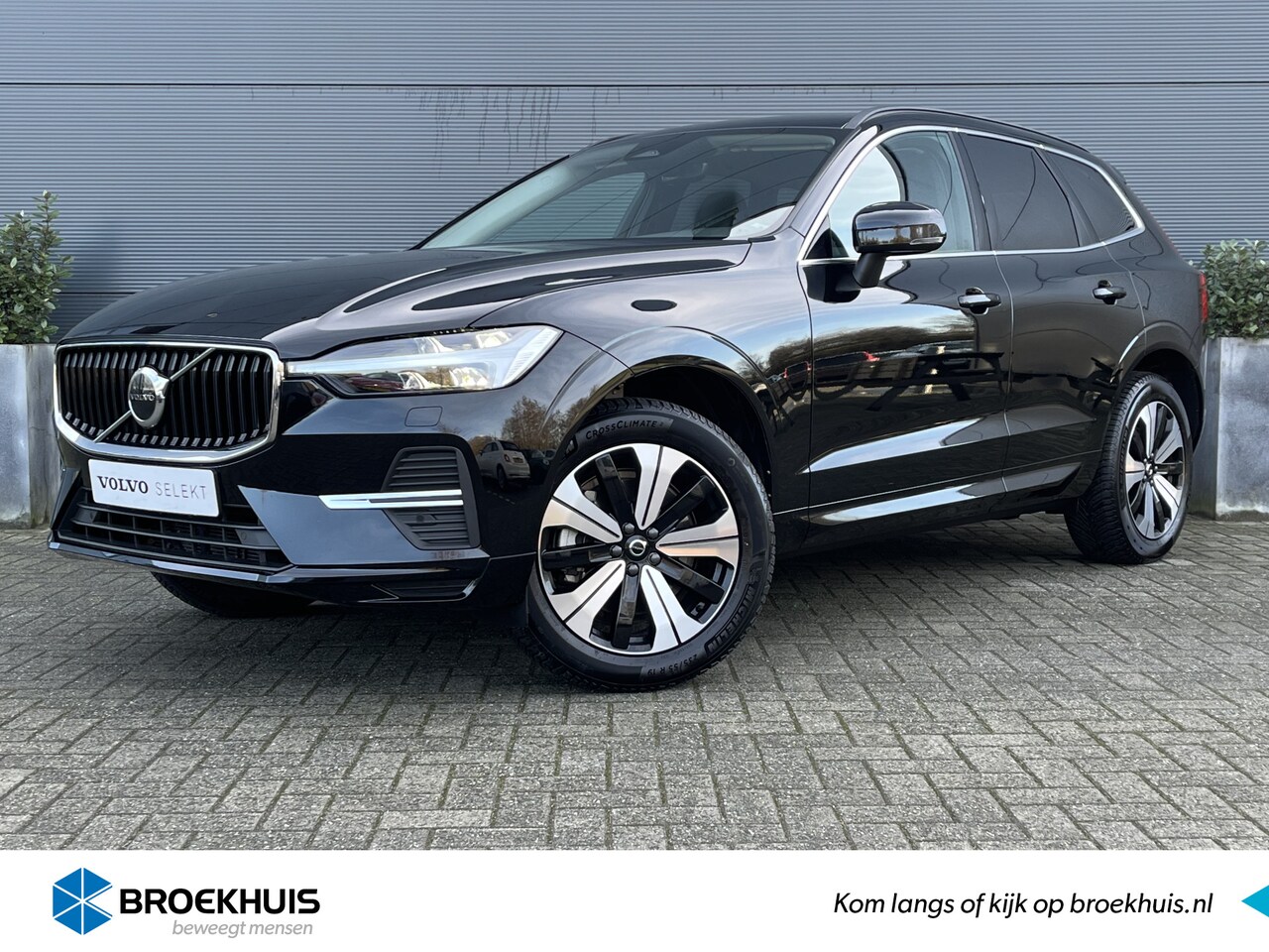 Volvo XC60 - 2.0 B5 Momentum Business | Google | Trekhaak | Leder | Camera | - AutoWereld.nl