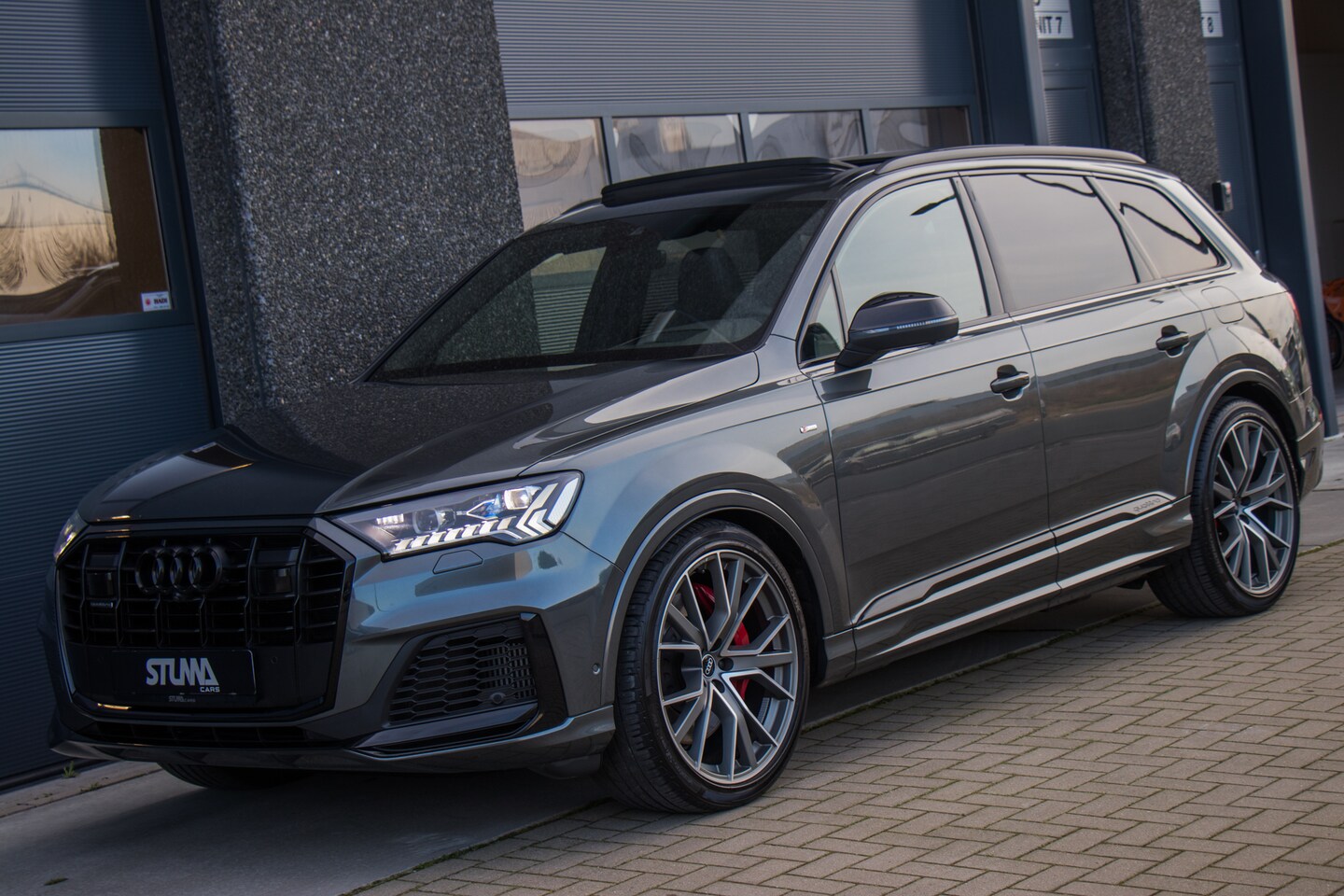 Audi Q7 - 55 TFSI e quattro Pro Line S | PHEV | 3 X S-Line | Pano | RS Stoelen | HUD | Tour | Laser - AutoWereld.nl