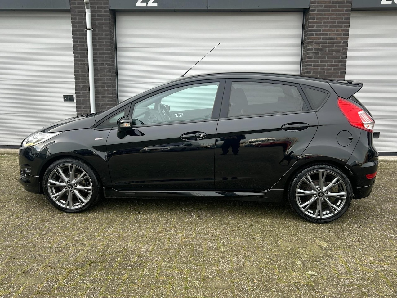 Ford Fiesta - 1.0 EcoBoost ST-Line 1.0 EcoBoost ST Line - AutoWereld.nl