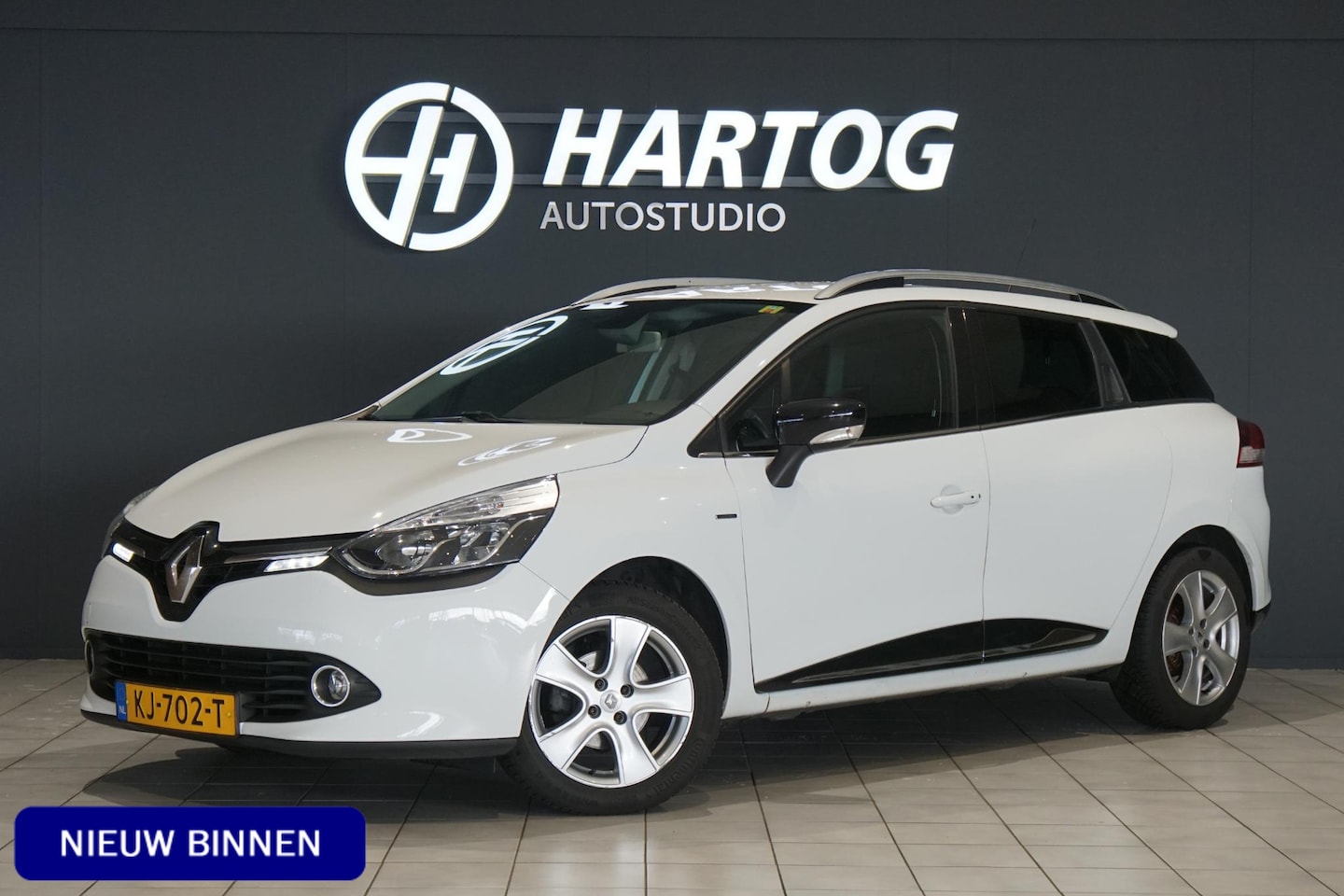 Renault Clio Estate - 1.5 dCi ECO Limited + CAMERA / KEYLESS / NAVIGATIE - AutoWereld.nl