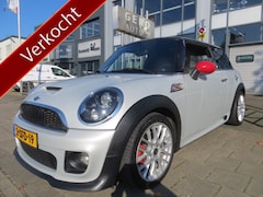 MINI Cooper S - 1.6 Monte Carlo nl auto , vol opties , panorama, xenon, harman kardon