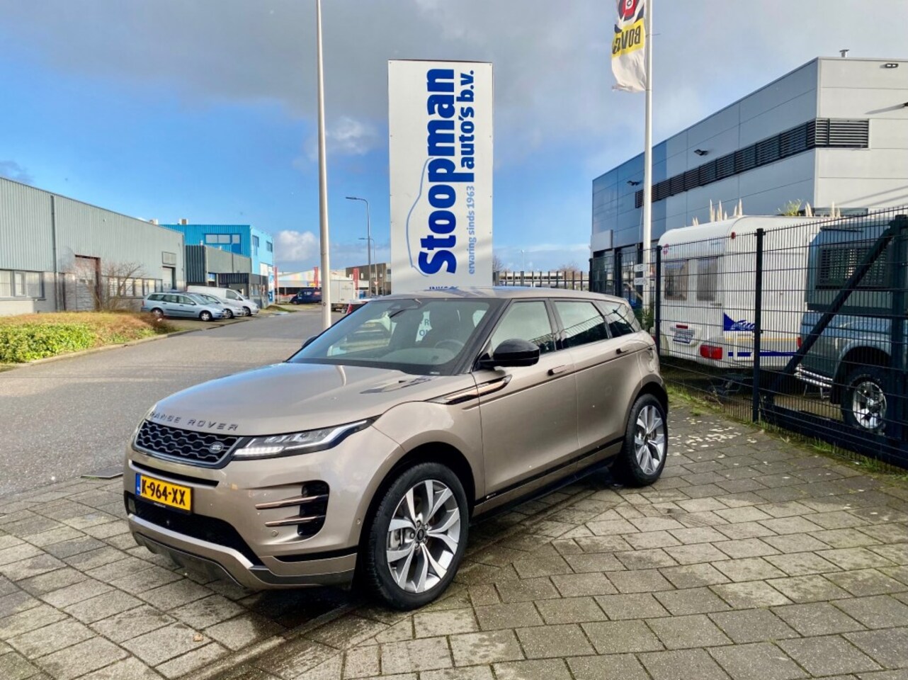 Land Rover Evoque - P300e AWD Dynamic-R SE AUT. 37.358km 1e eig. - AutoWereld.nl