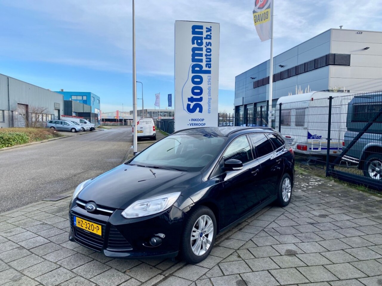 Ford Focus - 1.0 Edition Plus Airco Cruise PDC 4 El. ramen - AutoWereld.nl