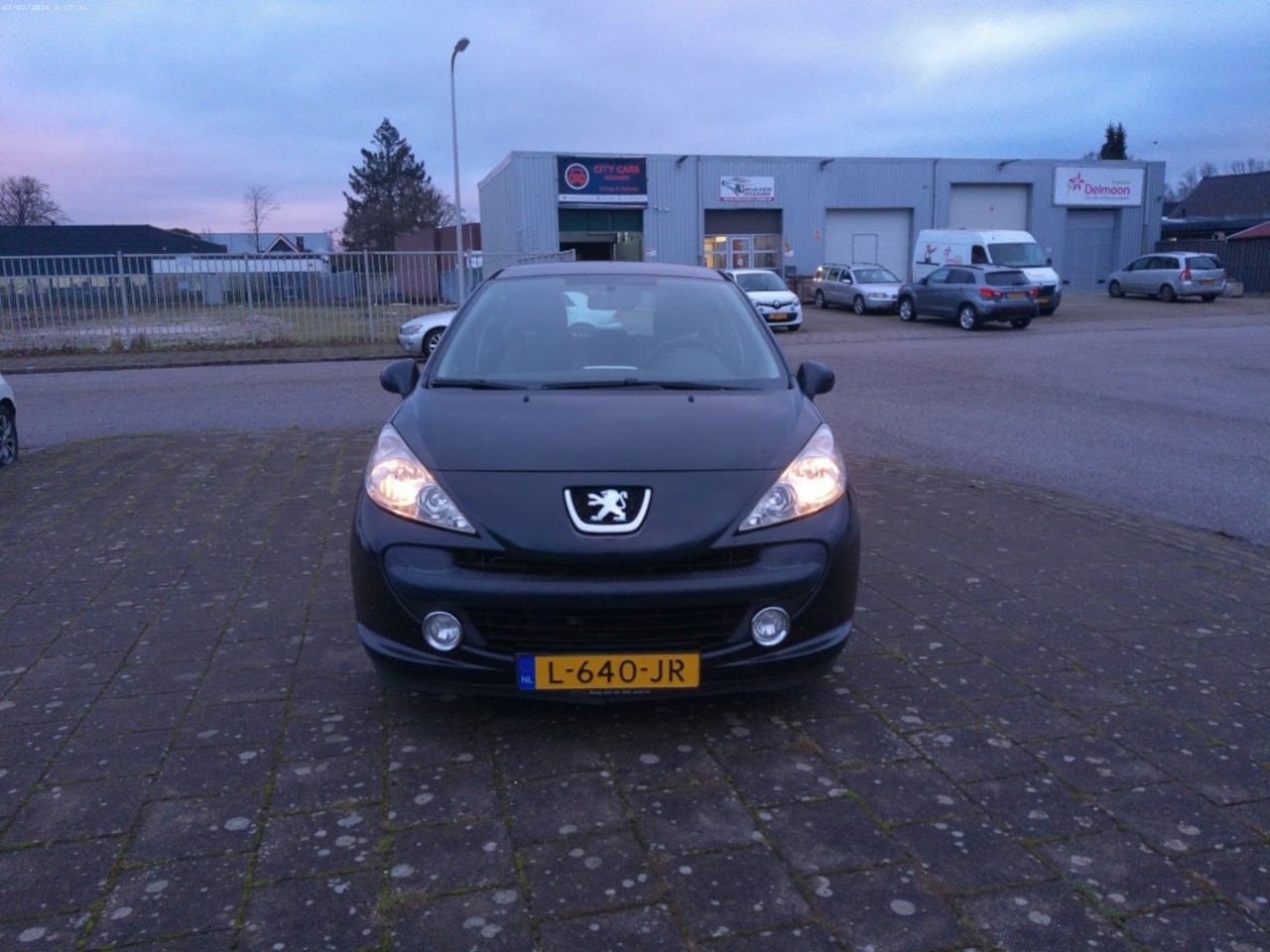 Peugeot 207 - 1.4 VTi XR 1.4 VTI XR - AutoWereld.nl