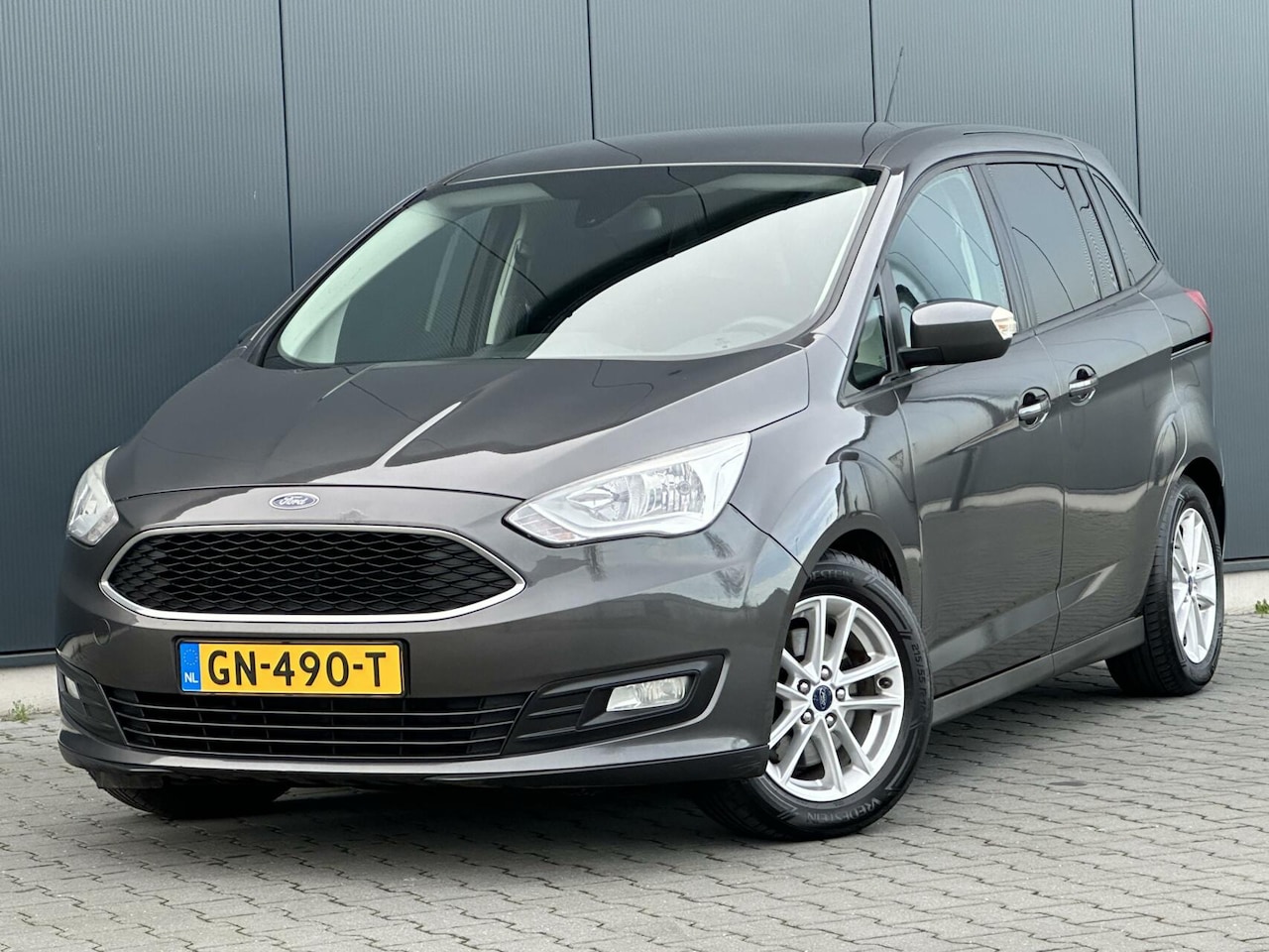 Ford Grand C-Max - 1.0 Trend 7-Persoons - Navi - Trekhaak - Cruise - AutoWereld.nl