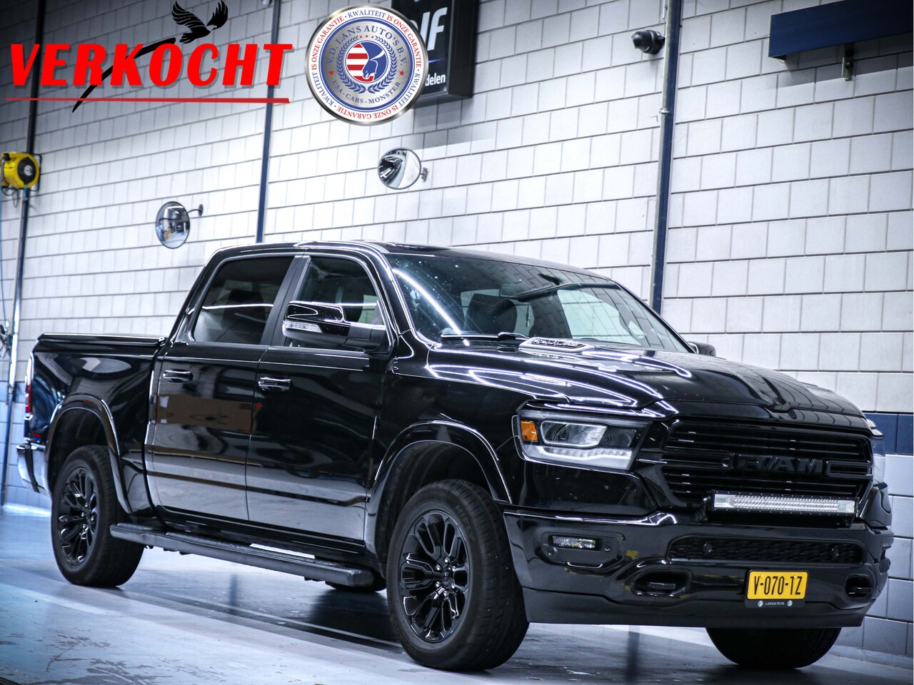 Dodge Ram 1500 - Laramie Night | Luchtvering | Panorama | 5.7L V8 Hemi | - AutoWereld.nl