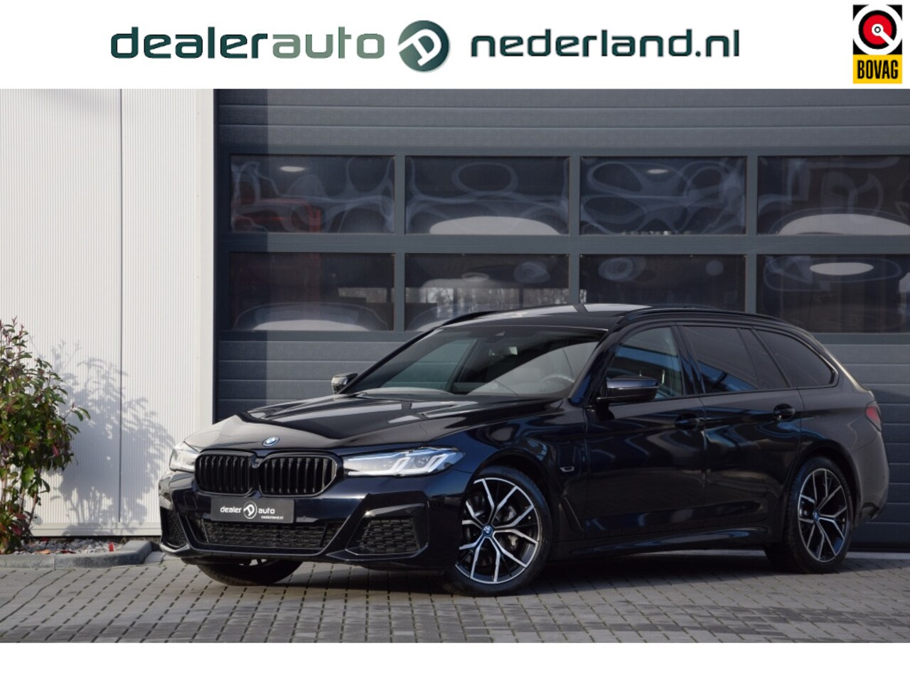 BMW 5-serie Touring - 530e M- Sport| Pano | Memory | Laser-Led | Head- Up | Trekhaak | - AutoWereld.nl