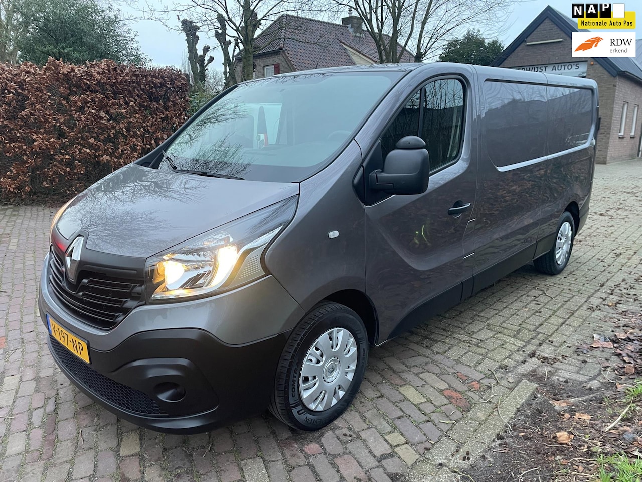 Renault Trafic - 1.6 dCi T29 L2H1 Comfort 120 PK airco - AutoWereld.nl