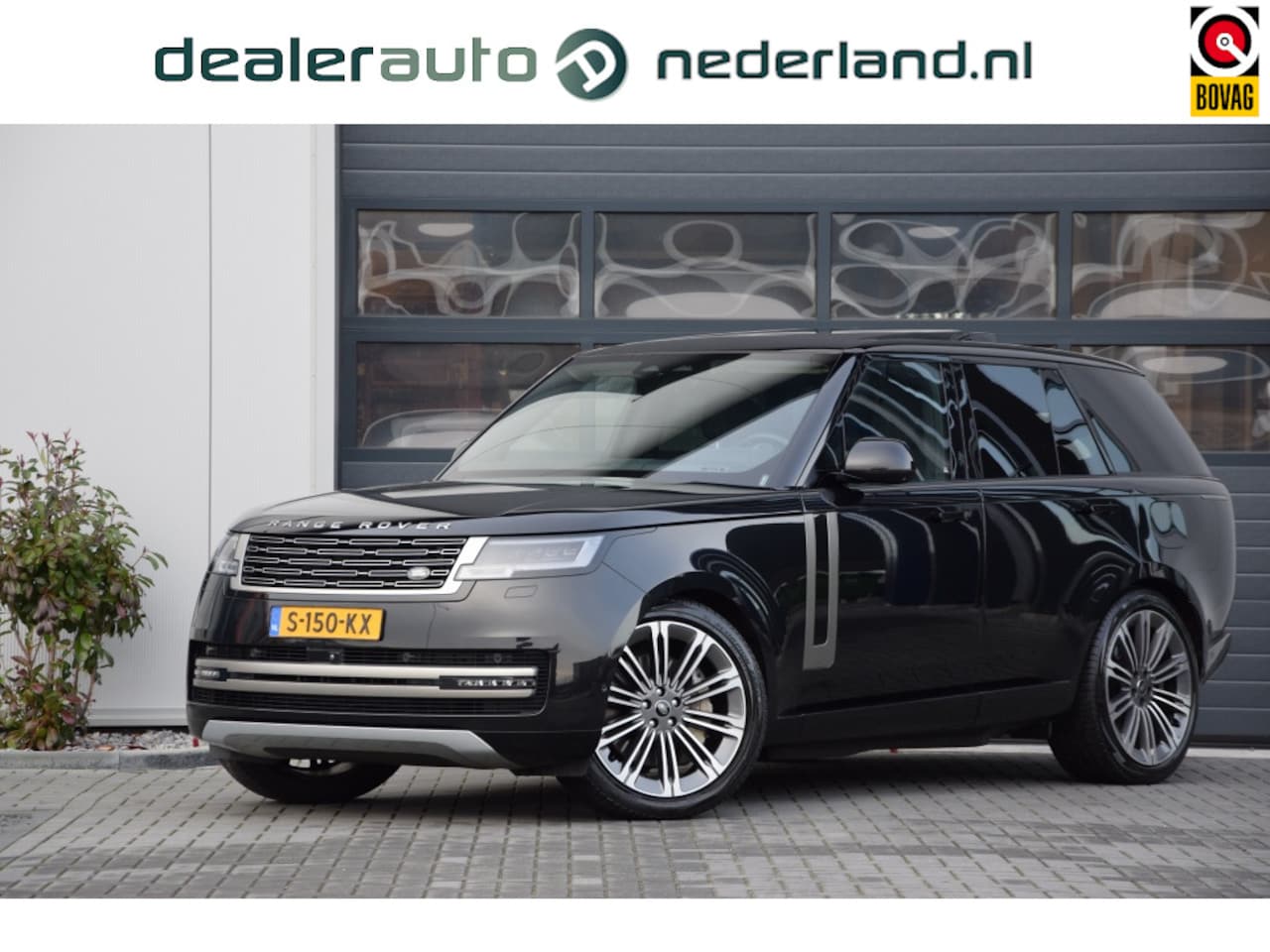 Land Rover Range Rover - P440e SE PHEV | 4-wiel besturing | Pano | 360 graden camera | - AutoWereld.nl