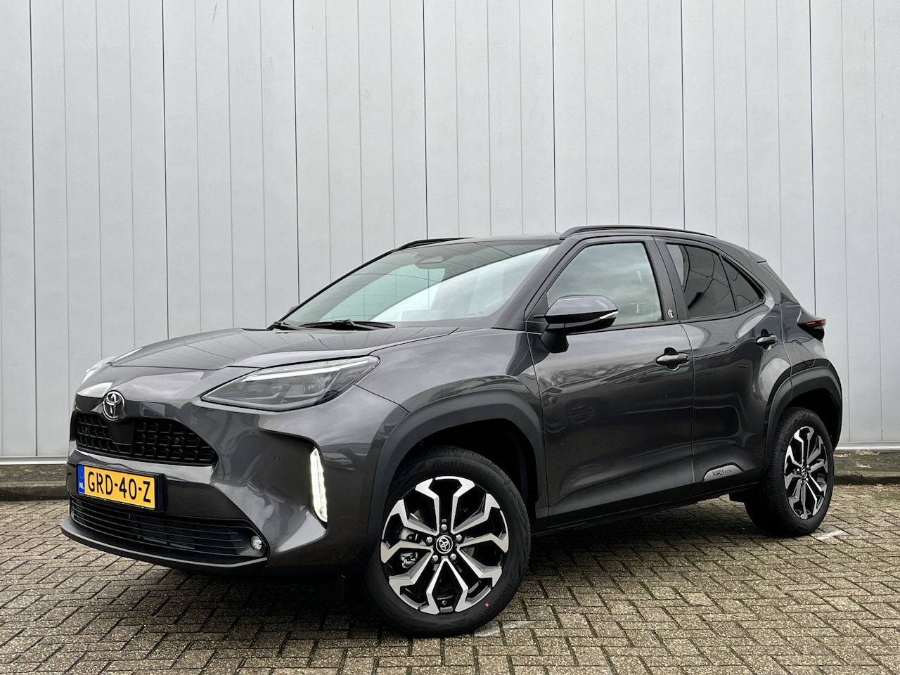 Toyota Yaris Cross - 1.5 Hybrid First Edition Limited 2024 Model 130PK Stoel Stuur Verwarming Keyless Carplay G - AutoWereld.nl