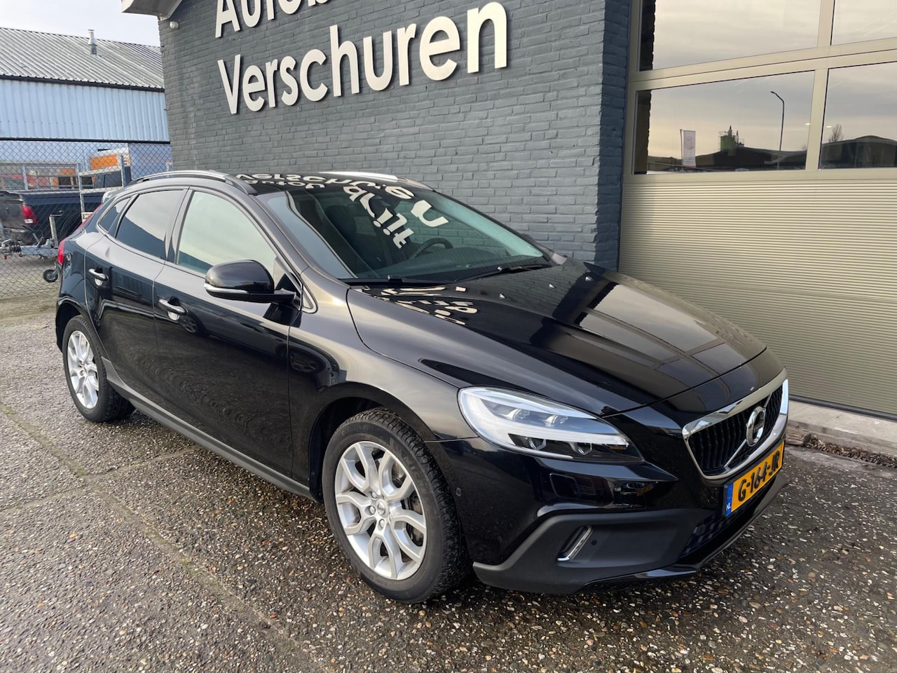 Volvo V40 Cross Country - 1.5 T3 Polar+ Luxury trekhaak pano keyles stoelverwarming - AutoWereld.nl