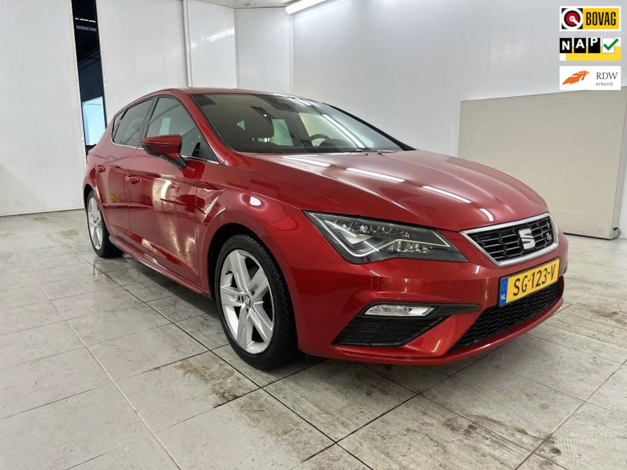 Seat Leon - 1.4 ECO 150 PK TSI FR Business Intense+Xenon+navigatie+Cupra-Body-Kitt = SUPER KANON !! AP - AutoWereld.nl