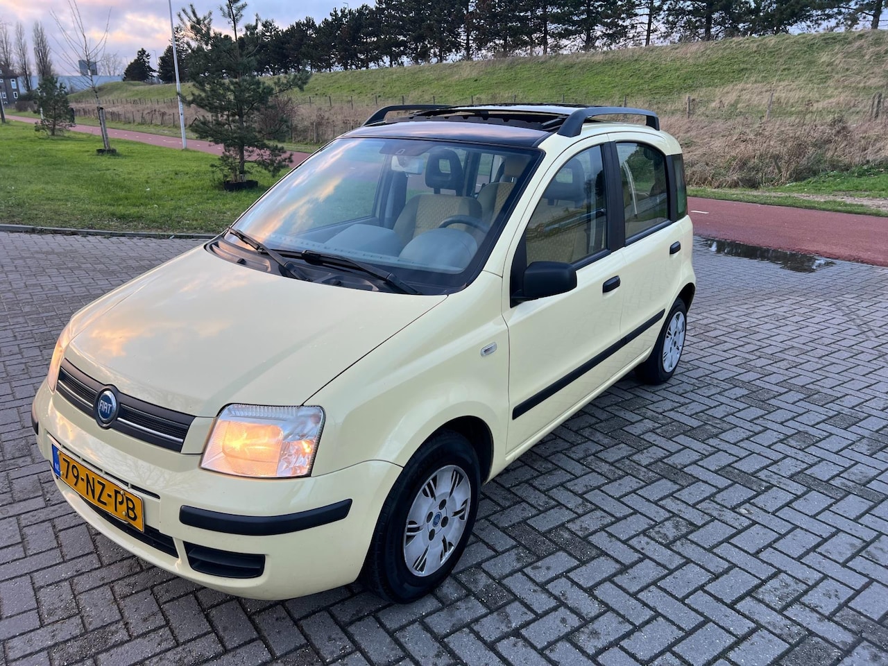 Fiat Panda - 1.2 Class BJ 2004 AIRCO PANORAMA DAK - AutoWereld.nl