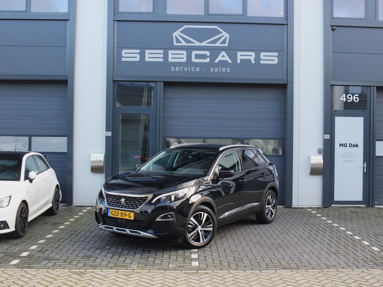 Peugeot 3008 - 1.2 PureTech Allure PANO, BLIS, CAMERA, CARPLAY, AUTOMAAT, NW Distributieriem - AutoWereld.nl