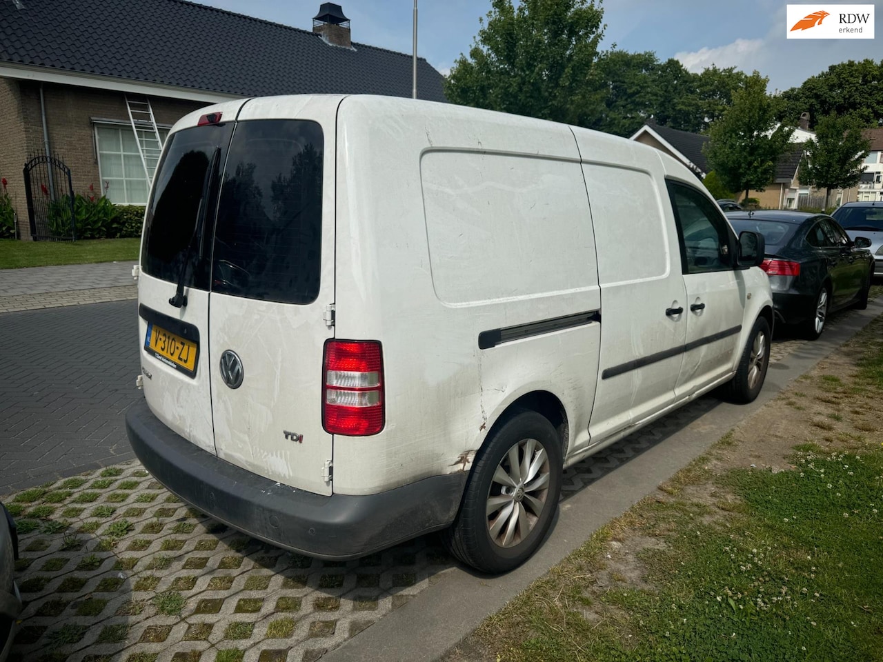 Volkswagen Caddy Maxi - 1.6 TDI DSG AUT Defekt Export - AutoWereld.nl