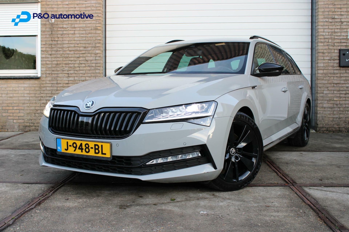 Skoda Superb Combi - 1.5 TSI ACT Sportline LANE/VIRTUAL/ACC - AutoWereld.nl