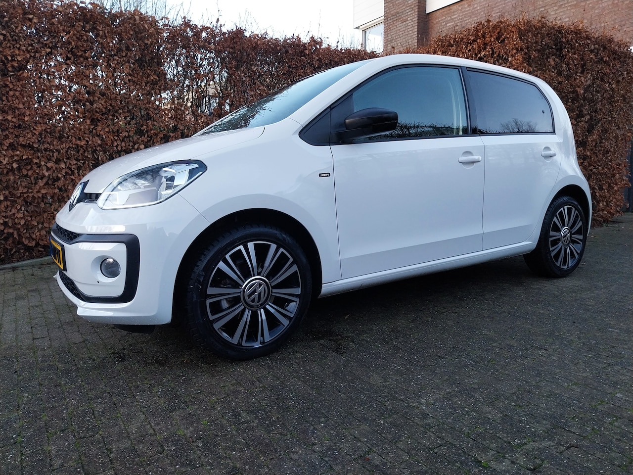 Volkswagen Up! - 1.0 BMT high up! JOIN uitvoering PDC/PRIVACY/AIRCO - AutoWereld.nl