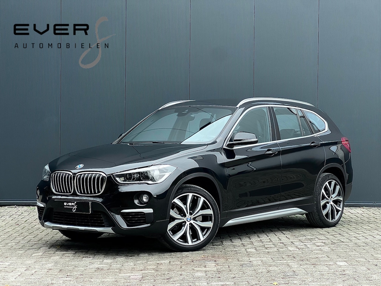 BMW X1 - sDrive20i S-Drive 2.0i, 192PK, X-Line, Sport/Stoelen, Head/Up, Keyless, Navi/Prof, Leder, 19'LMV - AutoWereld.nl