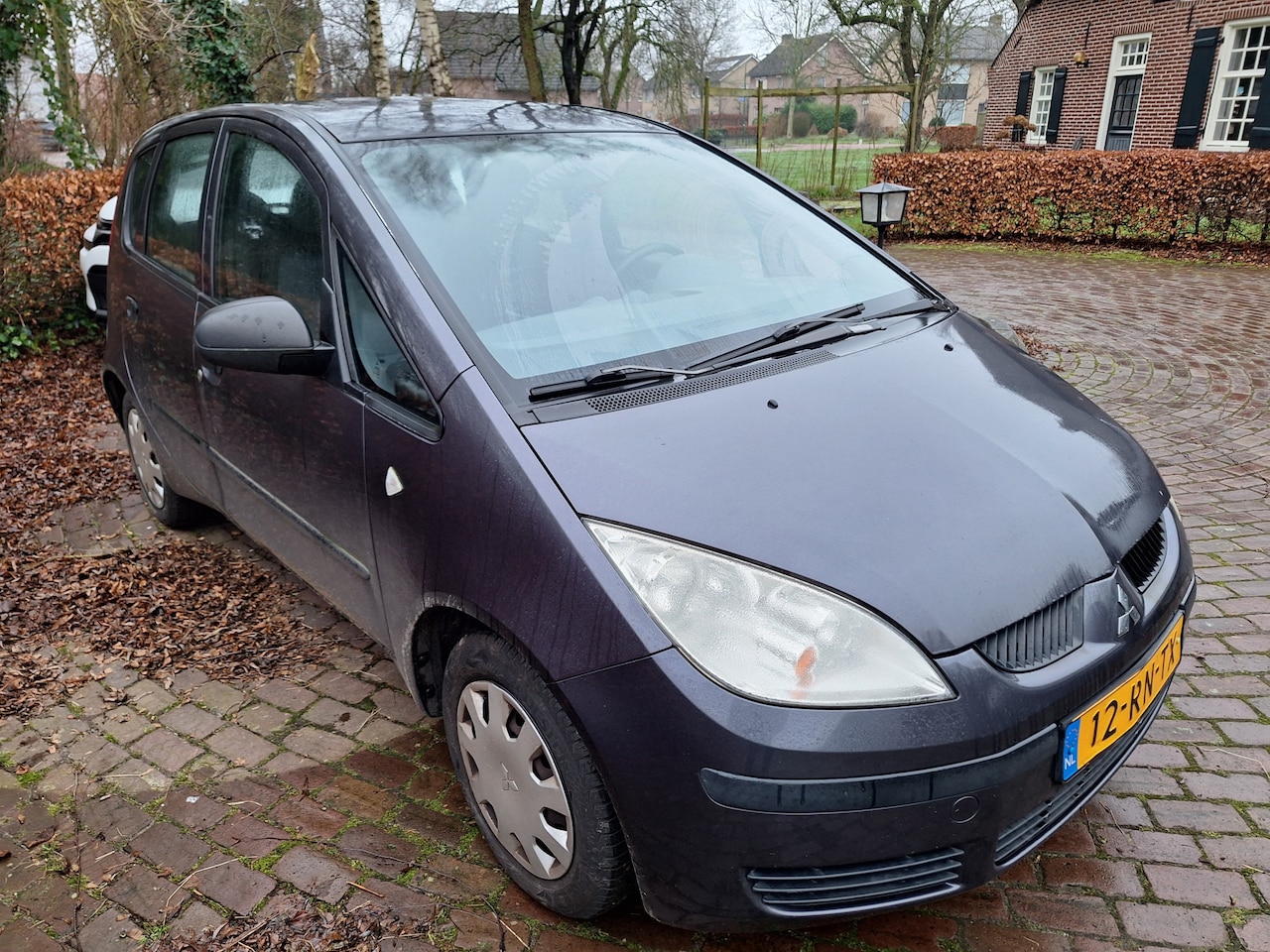 Mitsubishi Colt - 1.3 Inform LET OP KOPPELING SLIPT - AutoWereld.nl