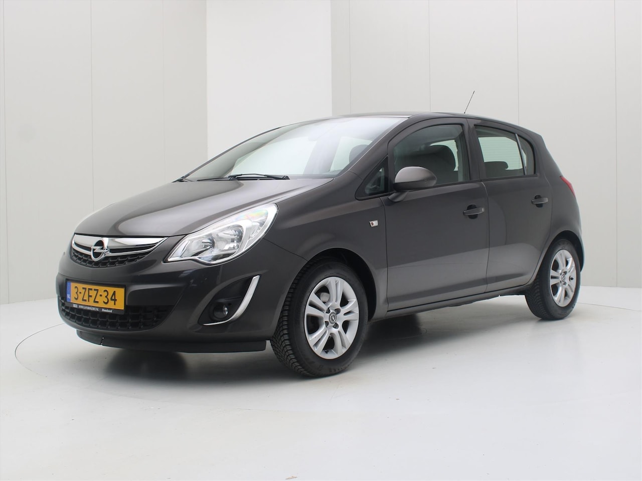 Opel Corsa - 1.2 16V 86pk 5D Edition [ AIRCO+CRUISECONTROL+LMV+ELEK.PAKKET ] - AutoWereld.nl