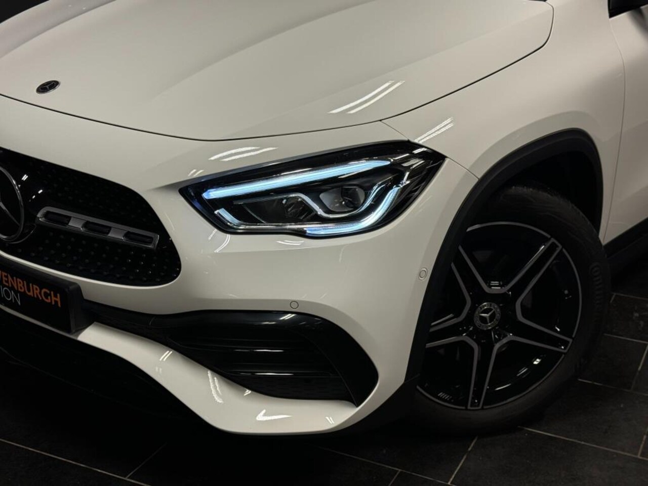 Mercedes-Benz GLA-Klasse - 200 AMG Pano ACC Camera Dodehoek Night - AutoWereld.nl