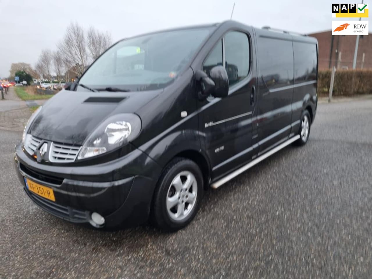 Renault Trafic - 2.0 dCi T29 L2H1 DC Eco Black Edition 2.0 dCi T29 L2H1 DC Eco Black Edition - AutoWereld.nl