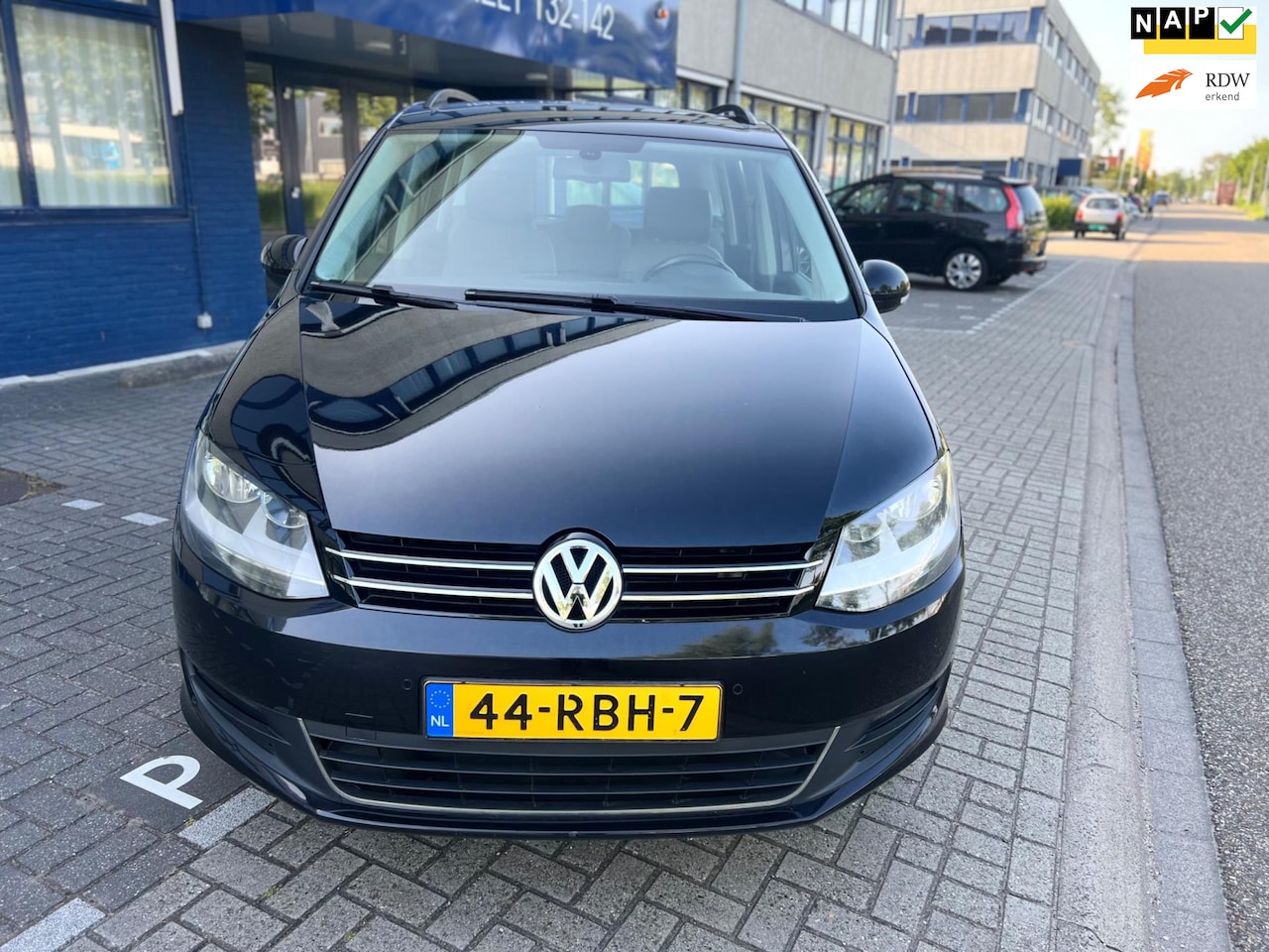 Volkswagen Sharan - 1.4 TSI Highline 1.4 TSI highline ((( navi/ dvd op heefdsteunen ))) - AutoWereld.nl