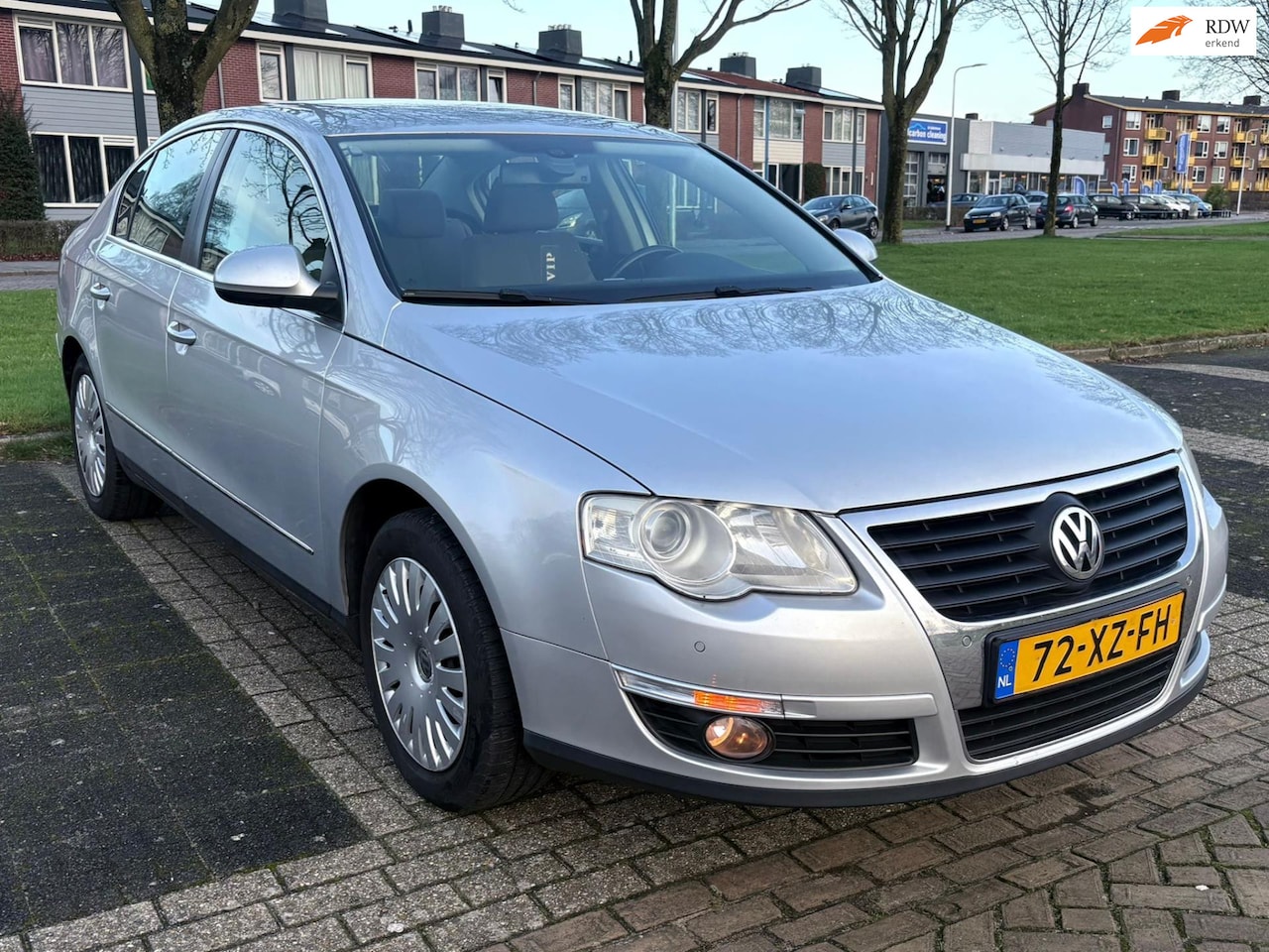 Volkswagen Passat - 2.0 FSI Comfortline Business 2.0 FSI Comfortline Business - AutoWereld.nl