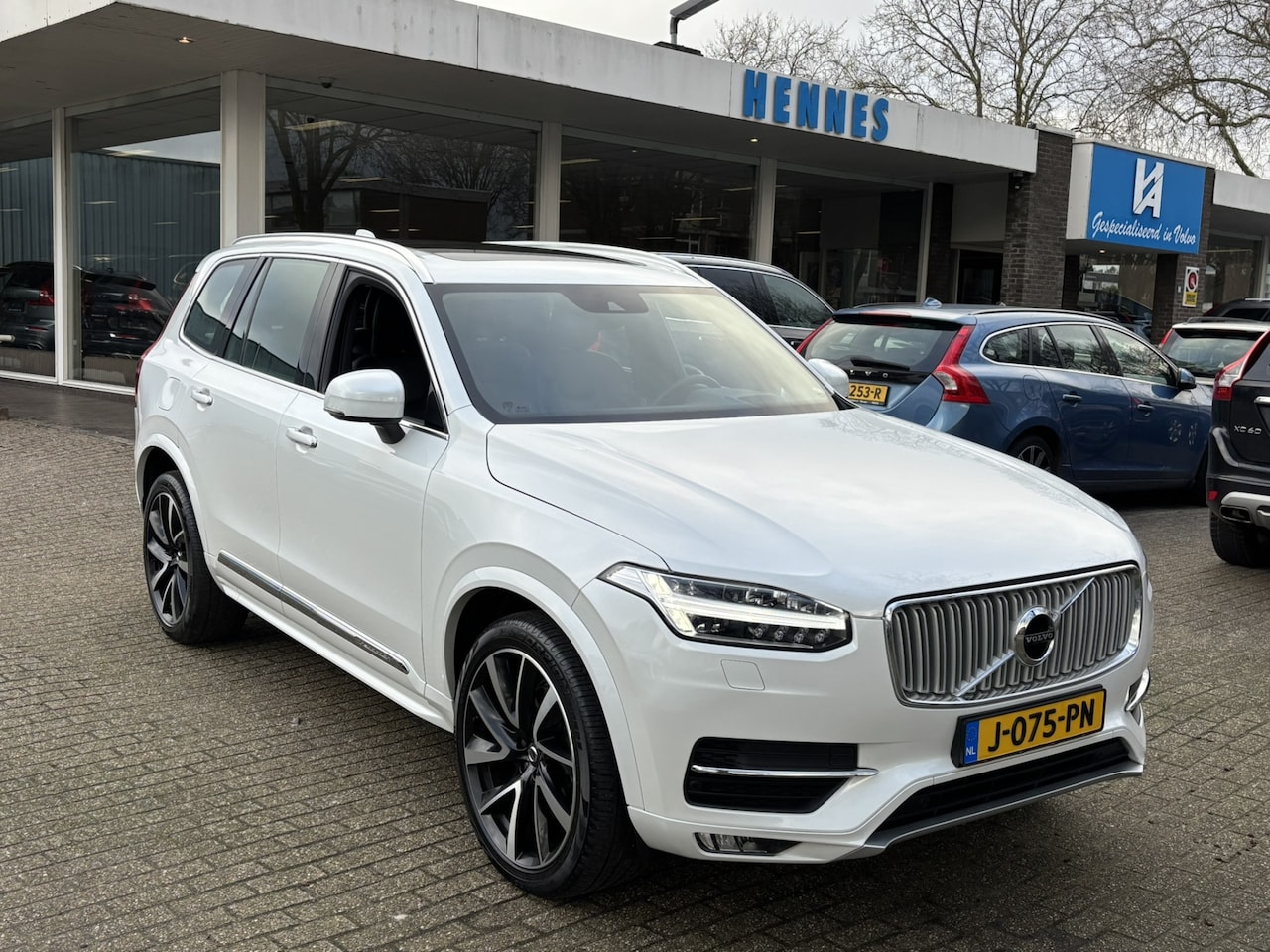 Volvo XC90 - 2.0 T5 AWD Inscription Head-Up Keyless Crystal White - AutoWereld.nl