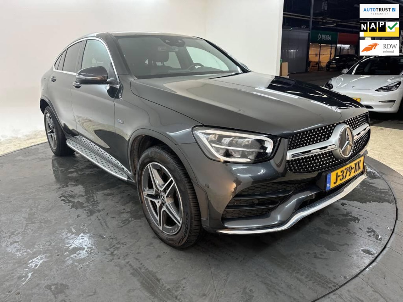 Mercedes-Benz GLC-klasse Coupé - 300e 4MATIC Business Solution AMG BTW - AutoWereld.nl