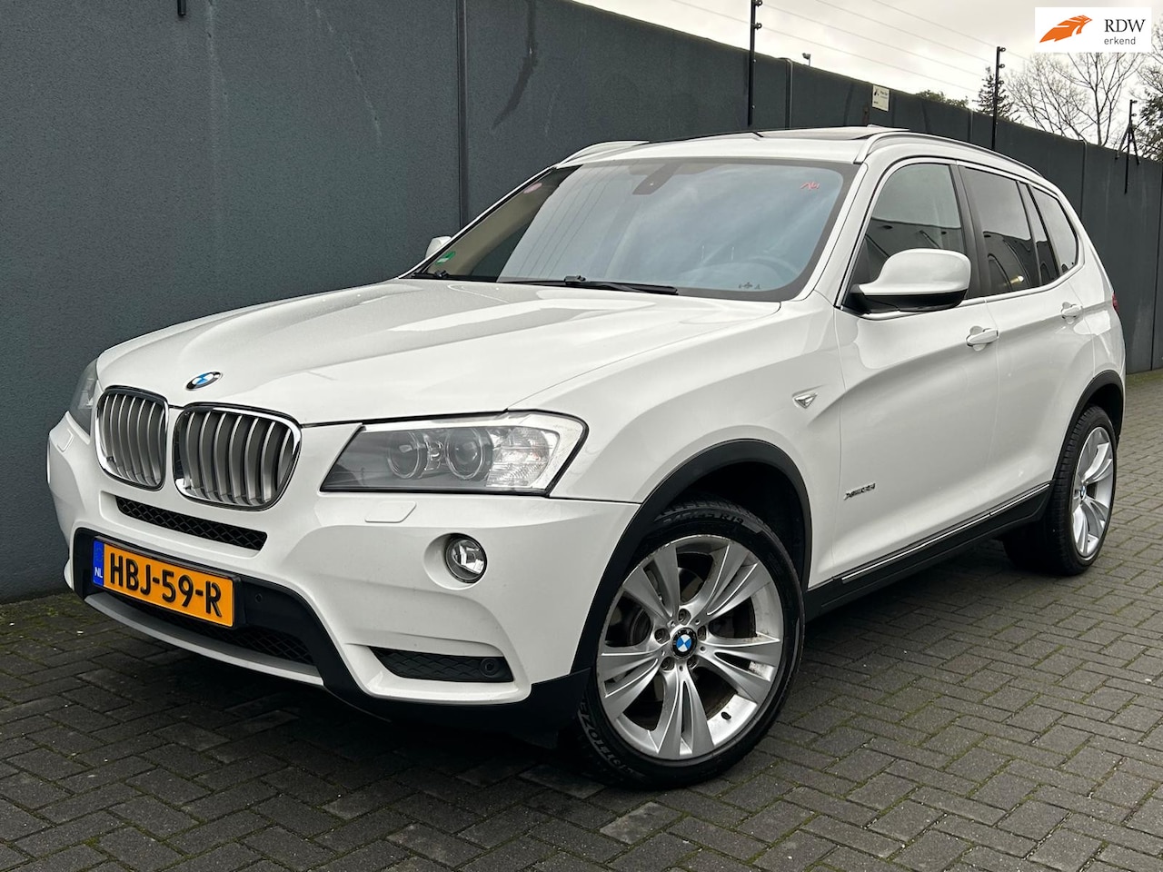 BMW X3 - XDrive35i / AUT / Goed Onderhouden / APK / Netjes - AutoWereld.nl