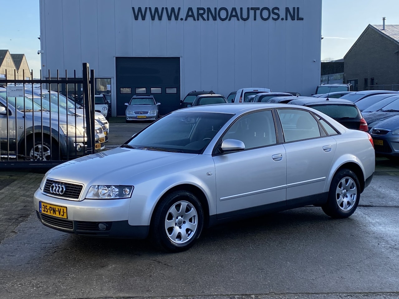 Audi A4 Limousine - 2.0 131 PK, AIRCO(CLIMA), CRUISE CONTROL, APK TOT 06-10-25, ELEK-RAMEN, RADIO-CD-MP3, AIRB - AutoWereld.nl