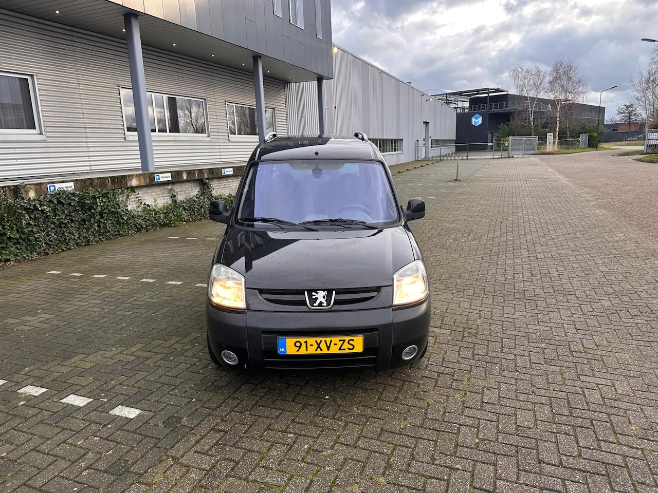 Peugeot Partner MPV - 1.6-16V XT Airco.Airco.5persoons - AutoWereld.nl