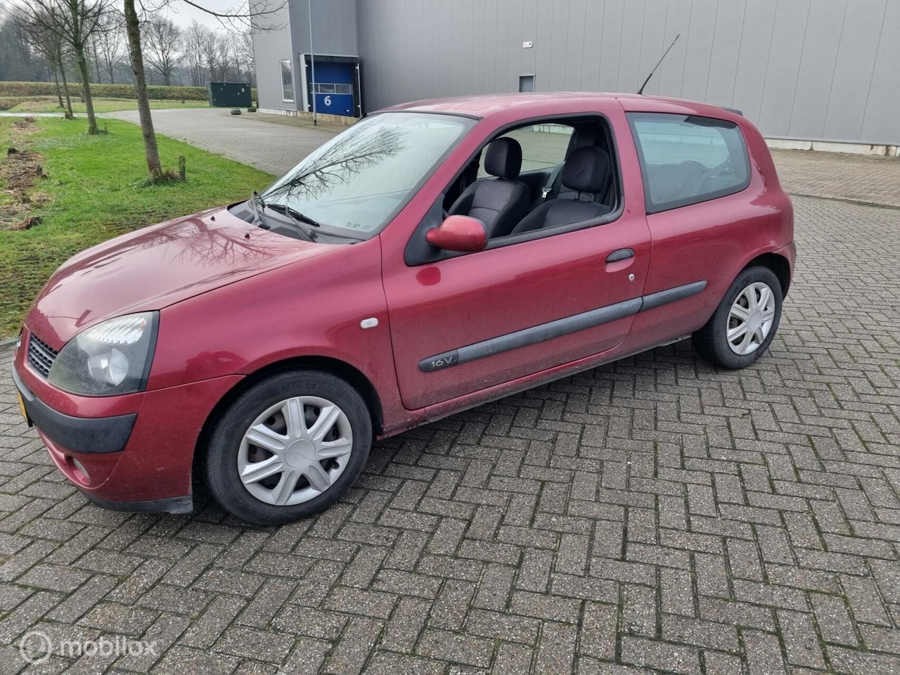 Renault Clio - 1.2 16V 1.2-16V - AutoWereld.nl