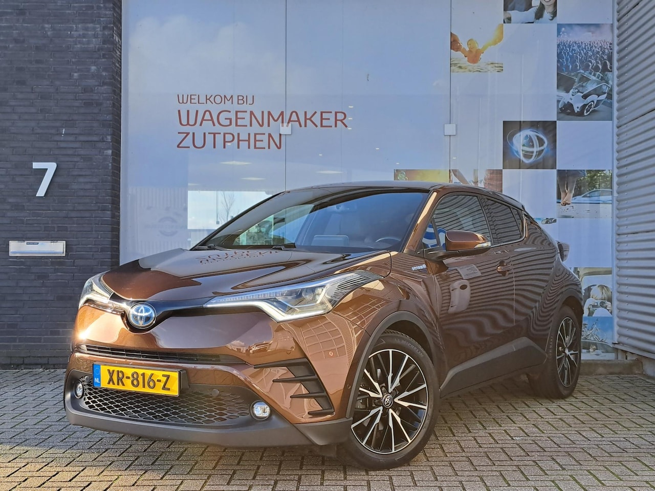 Toyota C-HR - 1.8 Hybrid Executive Automaat - AutoWereld.nl