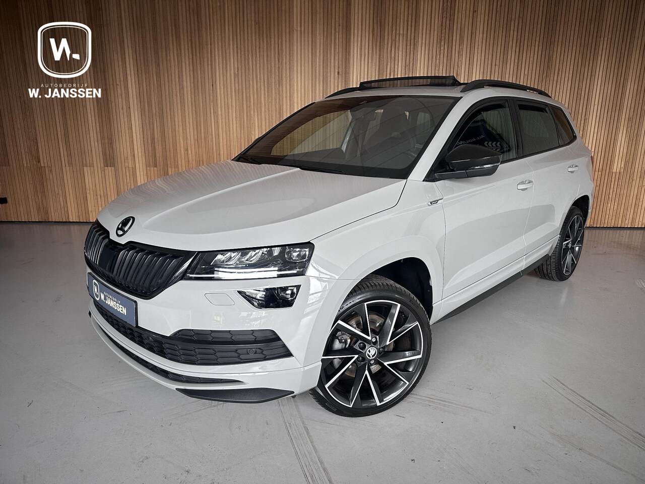 Skoda Karoq - 1.5 TSI Pano | 3x sportline | Camera Electrische trekhaak - AutoWereld.nl