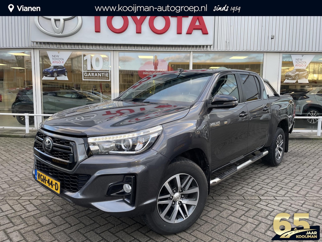 Toyota HiLux - 2.4 D-4D Double Cab Executive 5 Zits, Grijs kenteken, BE Trekker, NL Auto, Full option! - AutoWereld.nl