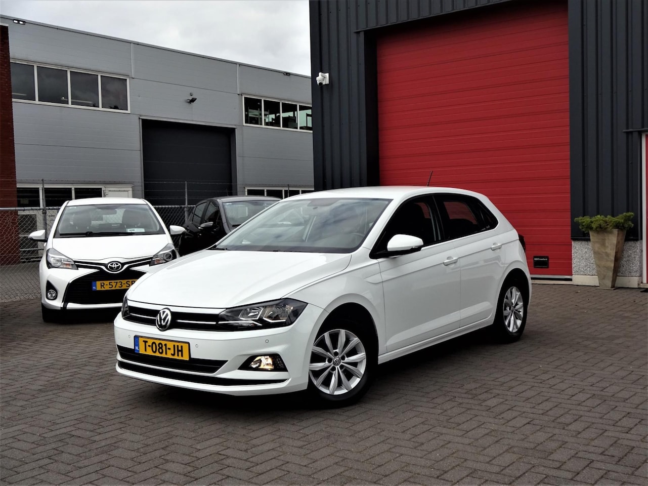 Volkswagen Polo - 1.0 TSI Highline 1.0 TSI Highline,PDC,LM-V - AutoWereld.nl