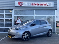 Renault Zoe - R240 Intens 22 kWh (ex Accu) /Airco/Cruise/Navi/parkeersenoren achter/Led dagrijverl/